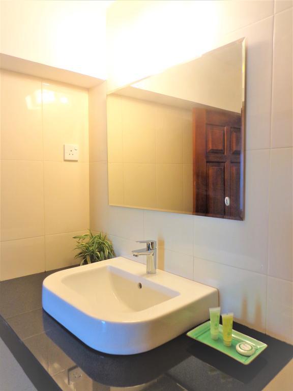 Hotel Pinnalanda - New Deal! Half Off Airport Pickups Available Pinnawala  Zewnętrze zdjęcie